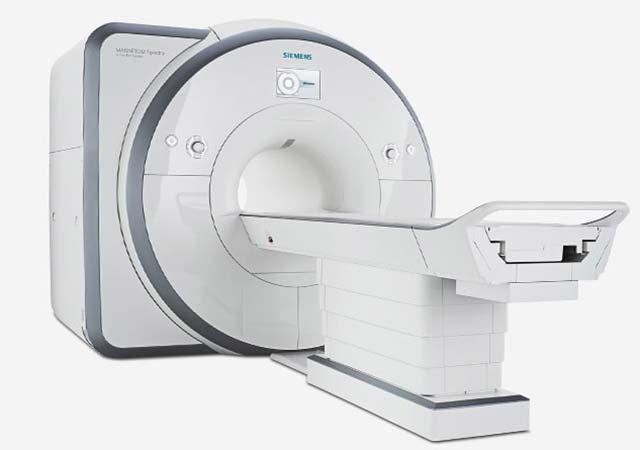 1.5テスラ 超電導MRI